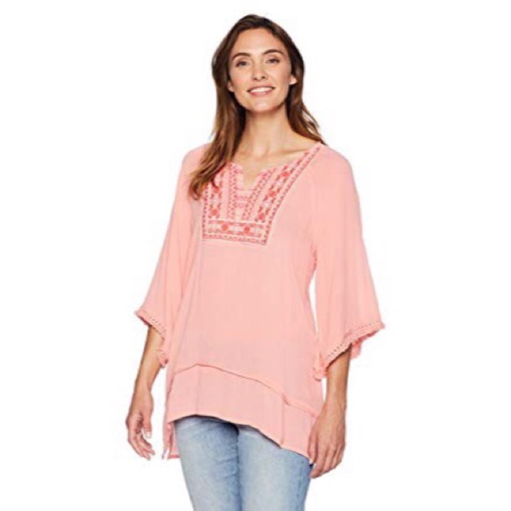 NWT Democracy Spring Fringe Tunic 🌺